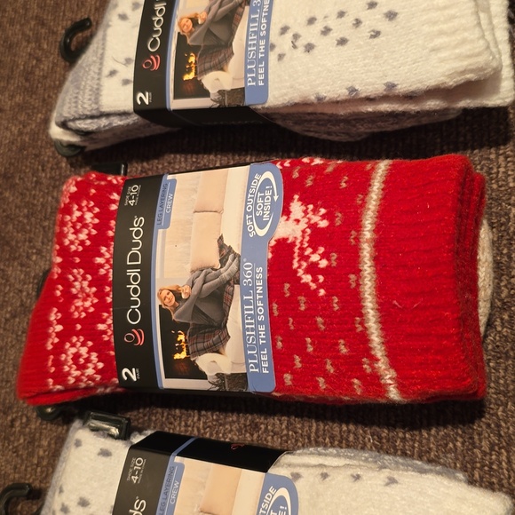 CUDDL DUDS BUNDLE OF 6 PAIRS OF CREW SOCKS FITS SHOE SIZE 4-10 - Picture 3 of 12